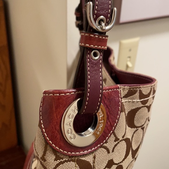 Coach Handbag - Picture 11 of 12